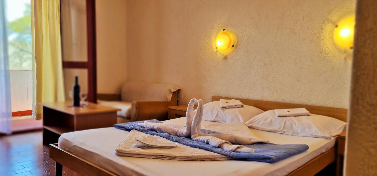 Hotel Fkk Ada Bojana Ulcinj Esterno foto
