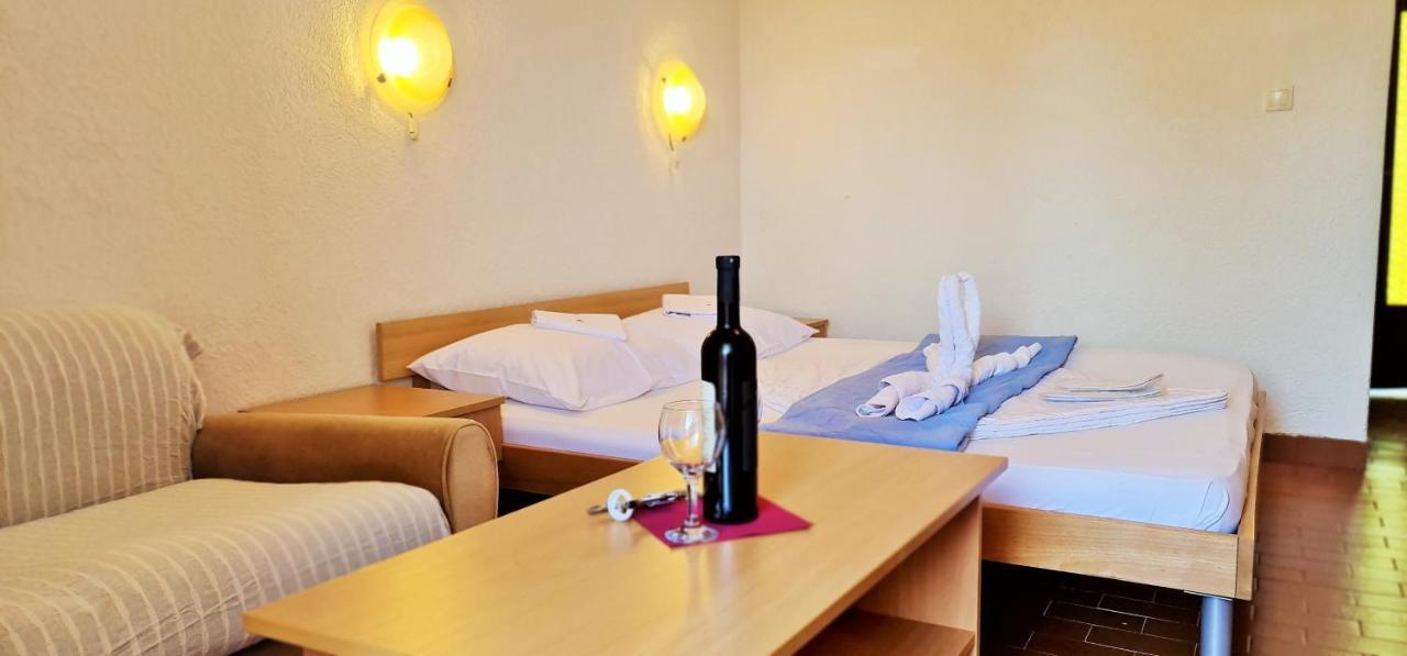 Hotel Fkk Ada Bojana Ulcinj Esterno foto
